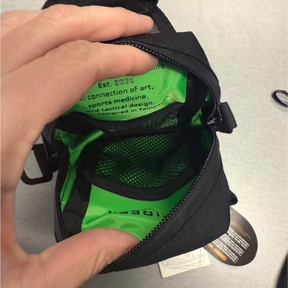 Black and Green Nexus Firefly Side Kit - Picture 3 of 4